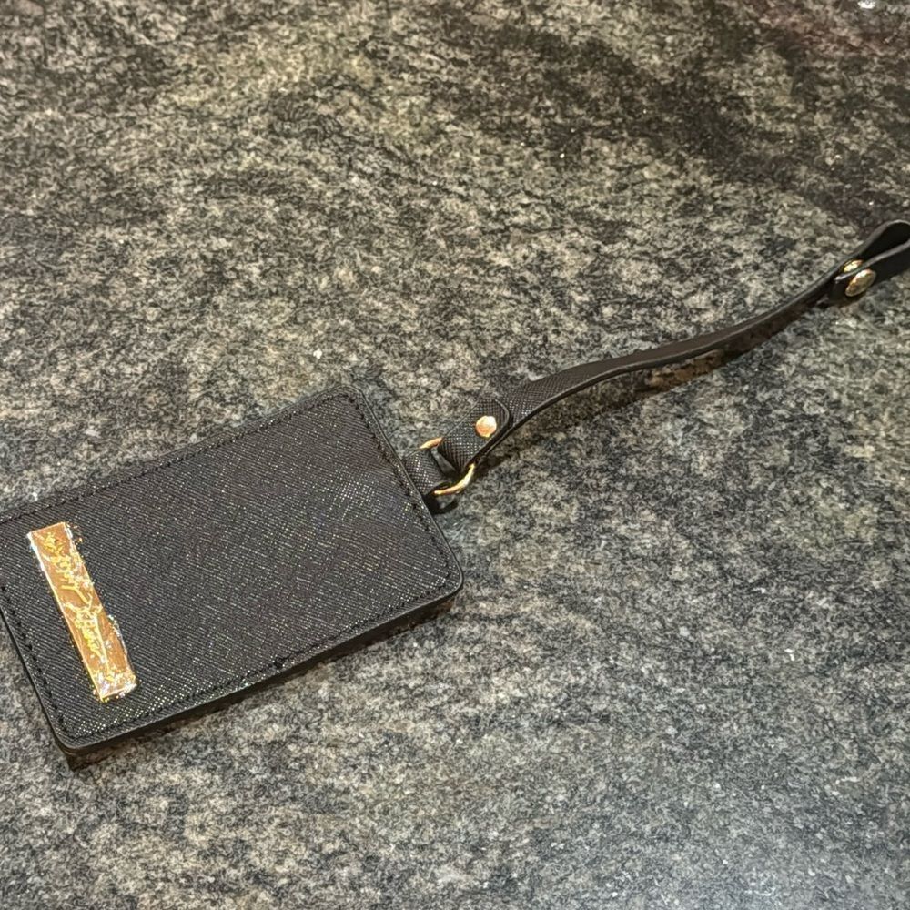 Betsey Johnson bag tag